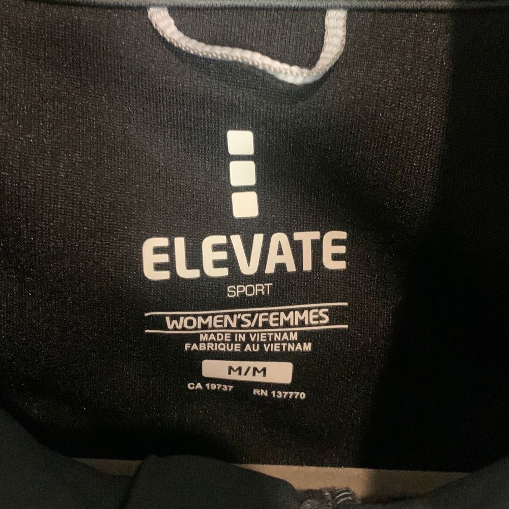 Elevate Ladies Soft Shell Ski Jacket NWT - Picture 5 of 9